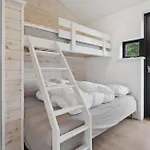 4 Bedroom Stunning In Sjolund